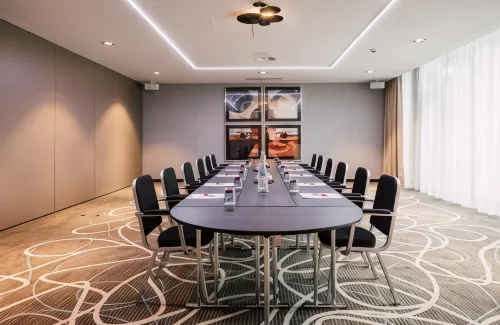 Leonardo Hotel Zurich Airport Business Facilities Photos