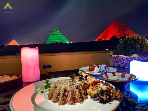Egypt Pyramids Inn Dining Photos