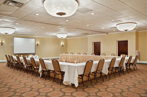 Best Western Plus New Englander Featured Photos