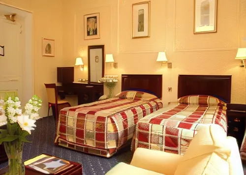 Gem Strathmore Hotel Photos