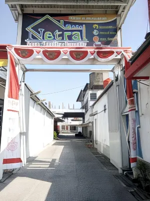 Hotel Netral Jombang Dekat Hotel Photos