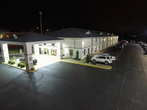 Days Inn by Wyndham Battlefield Rd/Hwy 65 Extérieur Photos