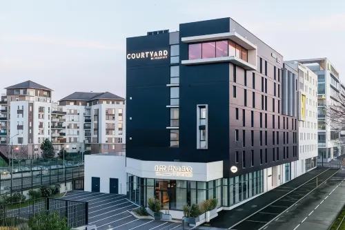 Courtyard Paris Creteil Featured Photos