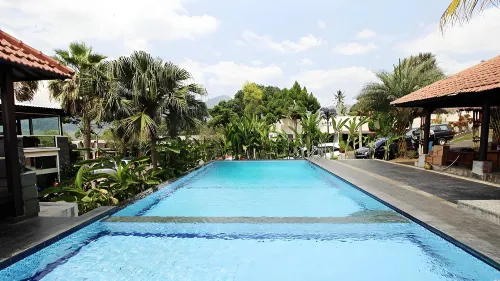 The Rizen Hotel Relaksasi & Rekreasi Photos