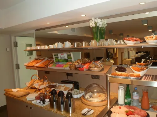 Residhome Arcachon Plazza Dining Photos