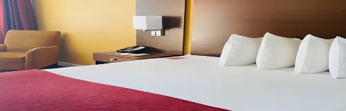 Ramada by Wyndham Tampa Westshore Airport South Номера Photos