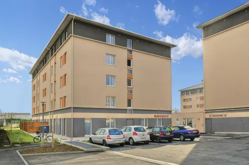 Appart Hôtel - Séjours et Affaires / Résidence étudiante - Les estudines Caen Le Clos Beaumois 22 Espaces publics Photos