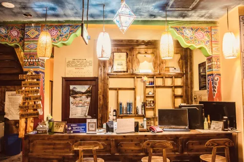 Yading Totem Boutique Inn Общественные зоны Photos