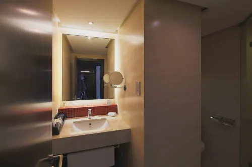 Howard Johnson Parkland Hotel Dalian Photos