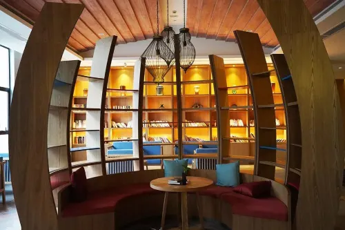 Maison New Century Hotel Shanghai Changxing Island Public Areas Photos