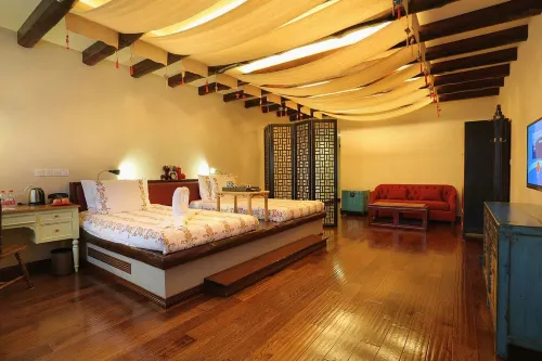 Great Wall Academy Inn Photos