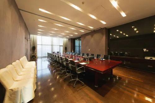 Howard Johnson Parkland Hotel Dalian Business Facilities Photos