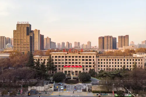 Holiday Inn Xi'an Big Goose Pagoda Exterior Photos