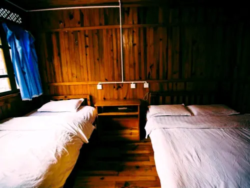 Tiger Leaping Gorge Tea-Horse Guesthouse Photos