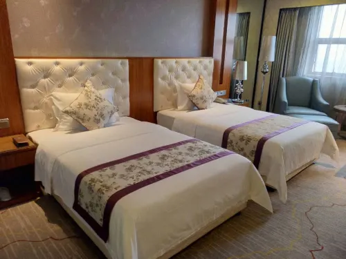 Oriental Fenghuang Hotel (Zhongshan Dengdu Ancient Town Huayi Square) Photos