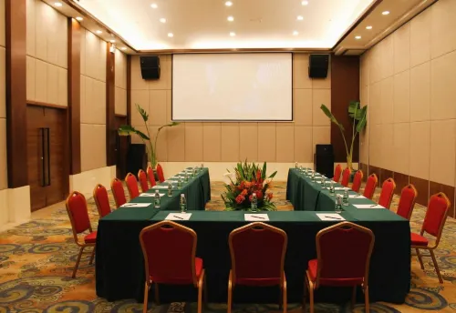 Guesthouse International Hotel Sanya Бизнес-удобства Photos