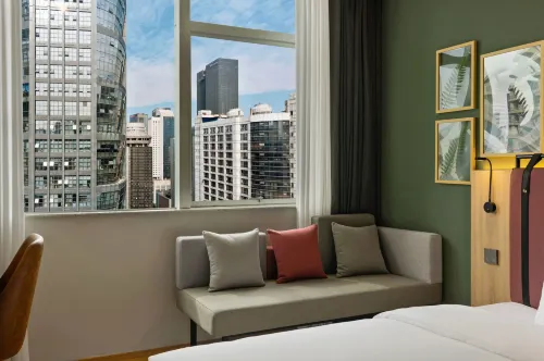 Campanile Hotel Chongqing Jiefangbei pedstrian street and Hongya  cave branch Kamar Photos