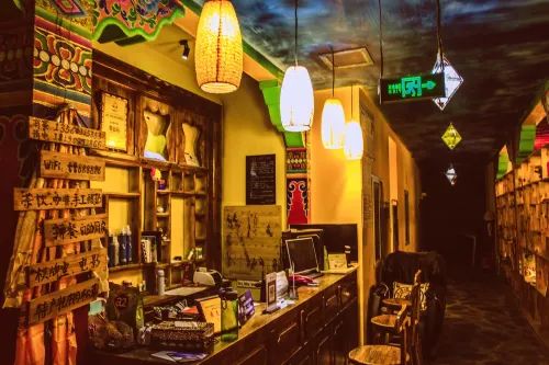 Yading Totem Boutique Inn Питание Photos