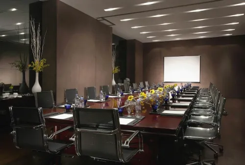 Howard Johnson Parkland Hotel Dalian Business Facilities Photos