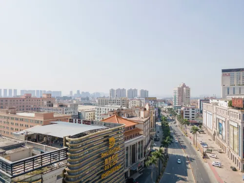 Oriental Fenghuang Hotel (Zhongshan Dengdu Ancient Town Huayi Square) Near Hotel Photos