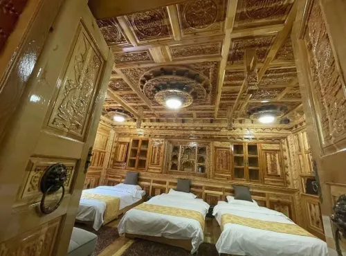 Cailin Holiday Manor Kamar Photos
