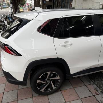 Honda Fit o modelo similar