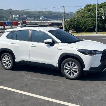 Toyota Corolla Cross oder gleichwertig