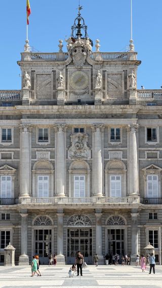 9D8N • Spain: Madrid, Toledo, Seville, Granada, Alicante, Tarragona, Barcelona, Royal Palace of Madrid, Great Mosque of Cordoba, Alhambra, Sagrada Familia, Park Güell