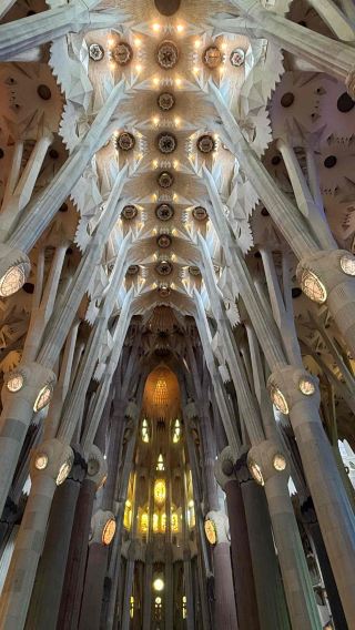 8D7N • Spain - Madrid + Barcelona + Seville+Ronda -- Sagrada Família + Casa Milà + Casa Batlló 