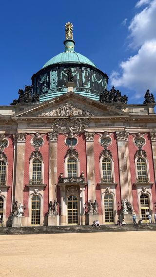 12D11N • Hungary, Budapest + Slovakia, Bratislava + Czech Republic, Prague, Český Krumlov + Austria, Salzburg, Hallstatt, Vienna + Germany, Berchtesgaden