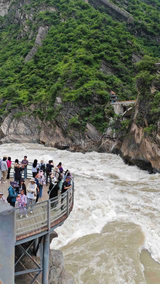 6天5晚 • 雲南麗江＋香格里拉＋梅里雪山國家公園＋玉龍雪山