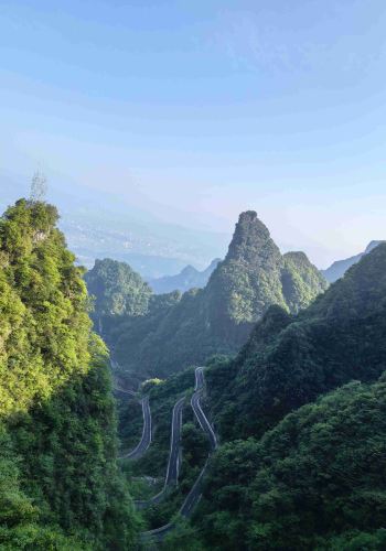 5D4N • Explore Avatar Mountain, take the Bailong Elevator + Tianmen Mountain Cableway, and enjoy the Tuojiang River Cruise