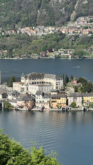 2D1N • Italy + Milan + Bellagio + Lake Maggiore + Lake Orta + Lake Como + Crossing the three major lakes in northern Italy and start your journey to the lakeside towns of the Alps