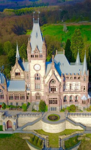 6D5N • Germany + Frankfurt + Cologne + Drachenburg Castle + Cologne Cathedral + Explore the Financial Center where Old and New Collide and the Ancient City Guarded by Gothic Cathedrals