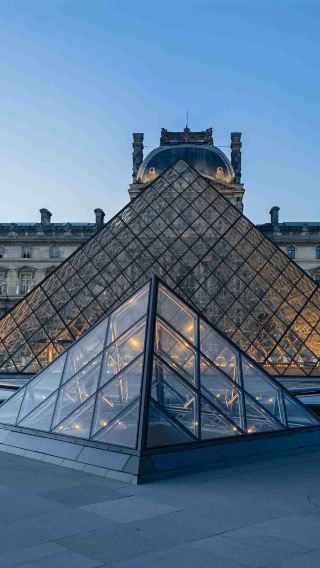 5D4N • Paris, France: Louvre Museum + Palace of Versailles + Musée d'Orsay: Seine River Cruise