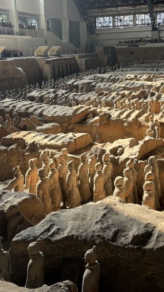2D1N • Xi'an + Emperor Qinshihuang's Mausoleum Site Museum + Xi'an City Wall