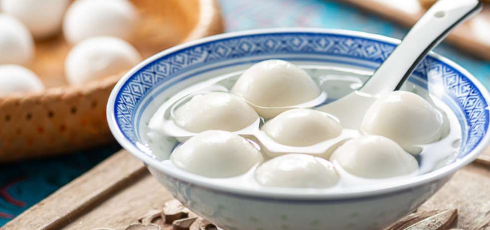 Sweet & Chewy: Halal Glutinous Rice Balls 🍡