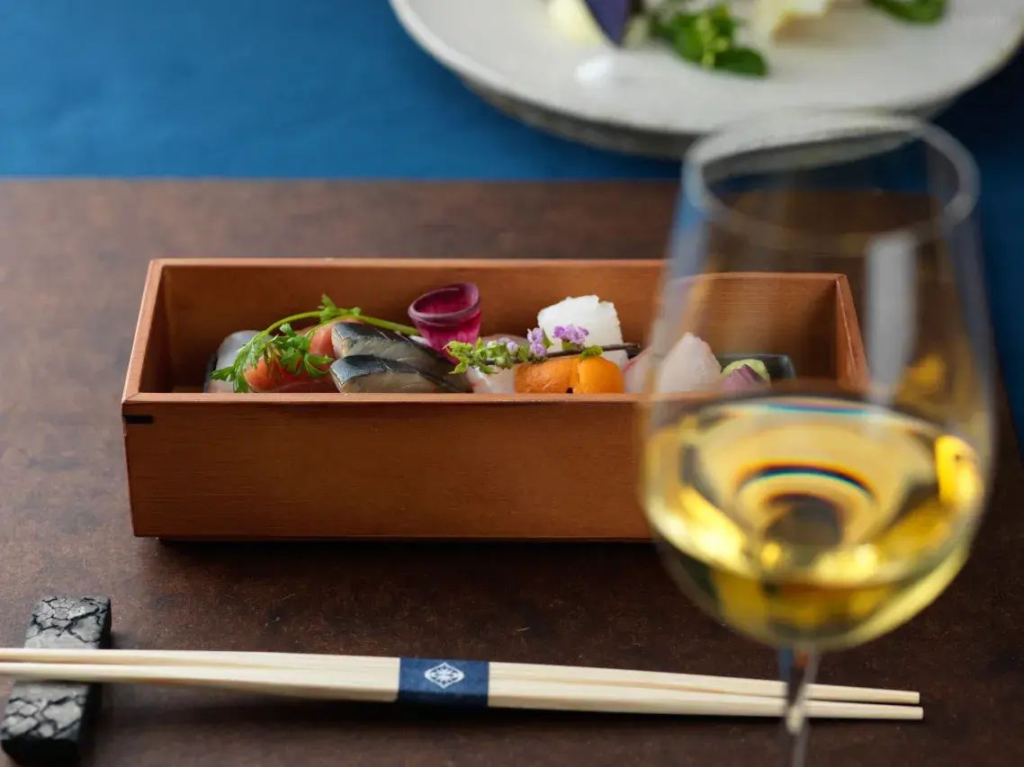 しこつ湖 鶴雅別荘 碧の座