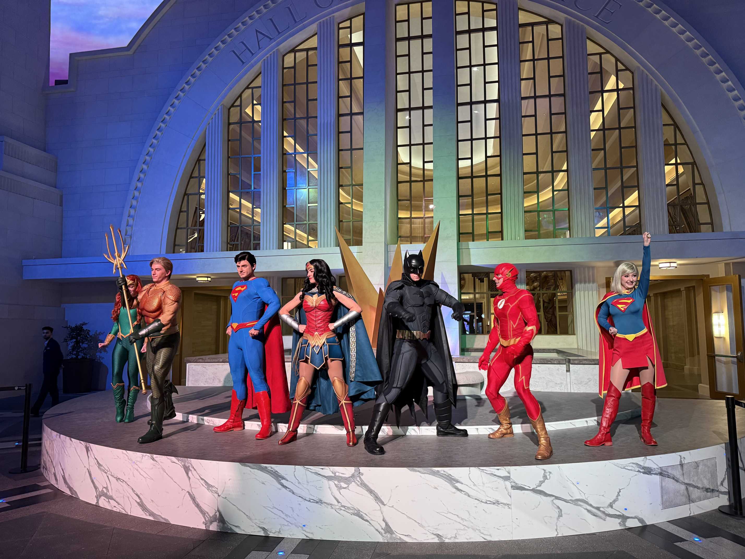 warner bros абу даби, как добраться