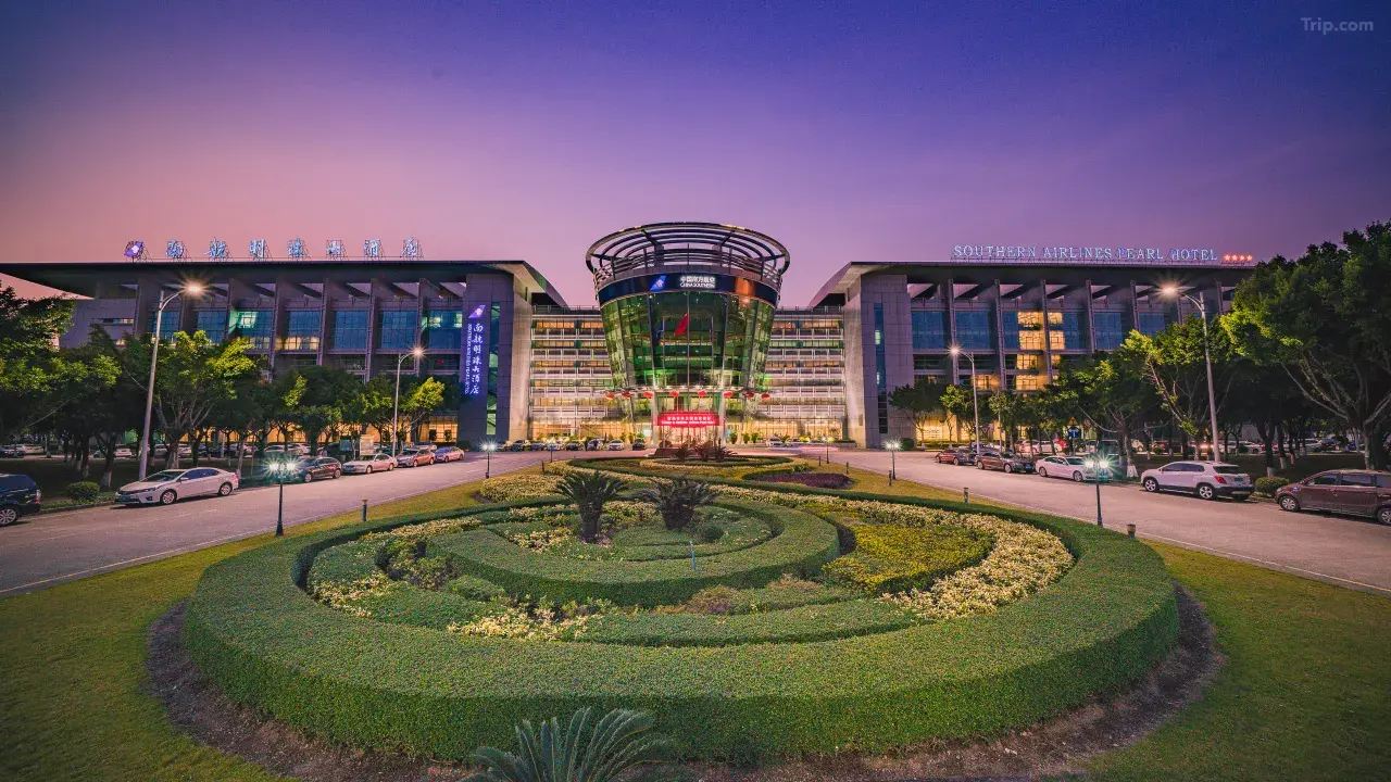 Отель Southern Airlines Pearl Hotel