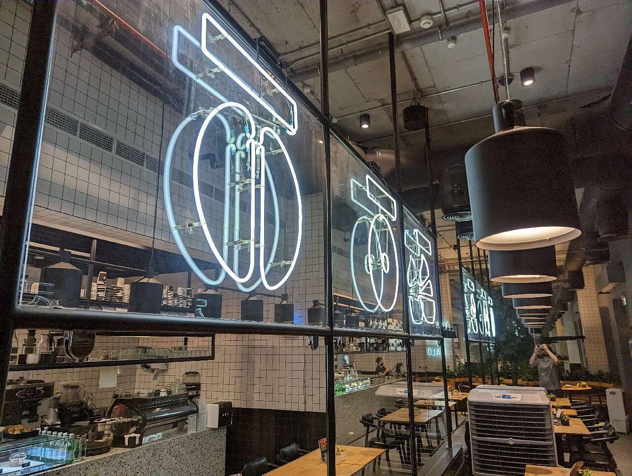 Halo Café