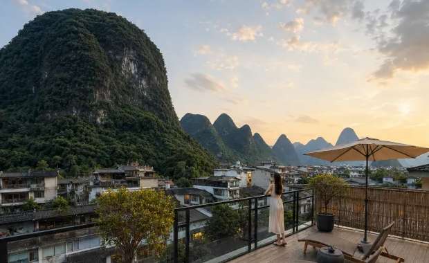 Treehouse Hotels in Guilin & Yangshuo: Karst Mountain Glamping Tree House Resorts