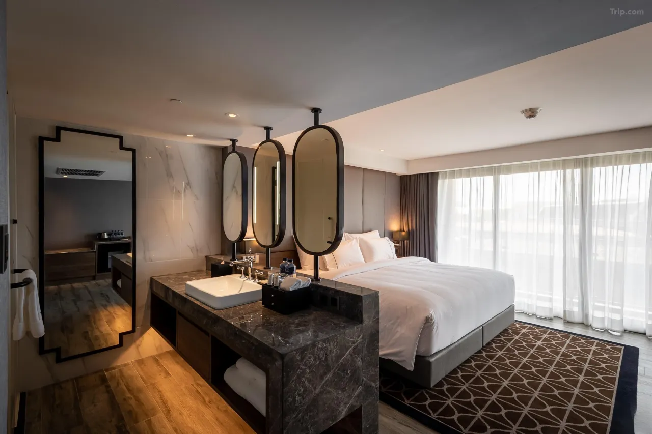 วัดภูเขาทอง