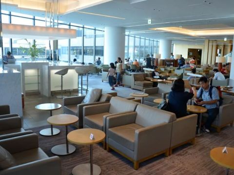 JAL Sakura Lounge
