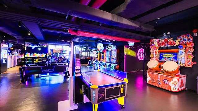Powerplay Arena | 夾公仔機與籃球機