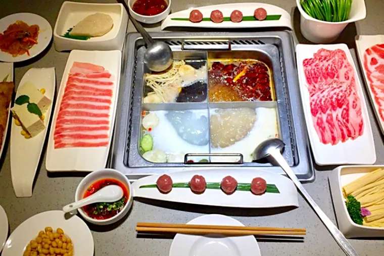 มื้อฉลองคริสต์มาสในไทเป | Haidilao Taipei Breeze Nanshan Branch