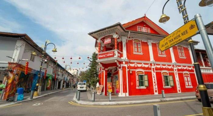 JB's cafés and heritage streets