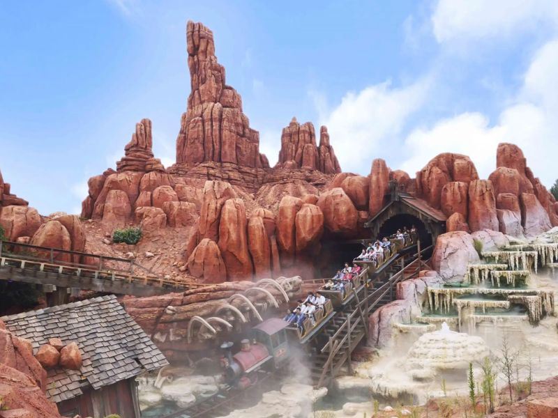 Tokyo Disneyland 
