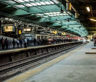 Peak vs Off-Peak Train Travel