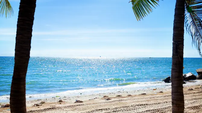 หาดบางแสน